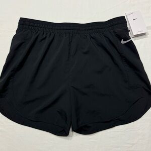Nike Women's Dri-fit Black Athletic lightweight Running Shorts Large NEW